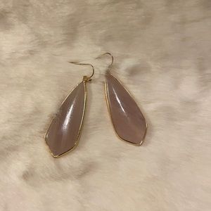 Francesca‘s Nude Pink Earrings!!